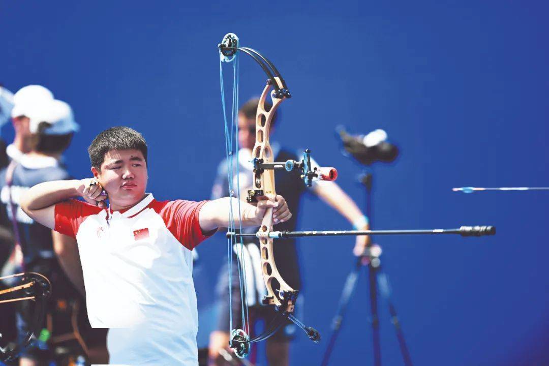 法国射箭选手稳定发挥，夺上领奖台