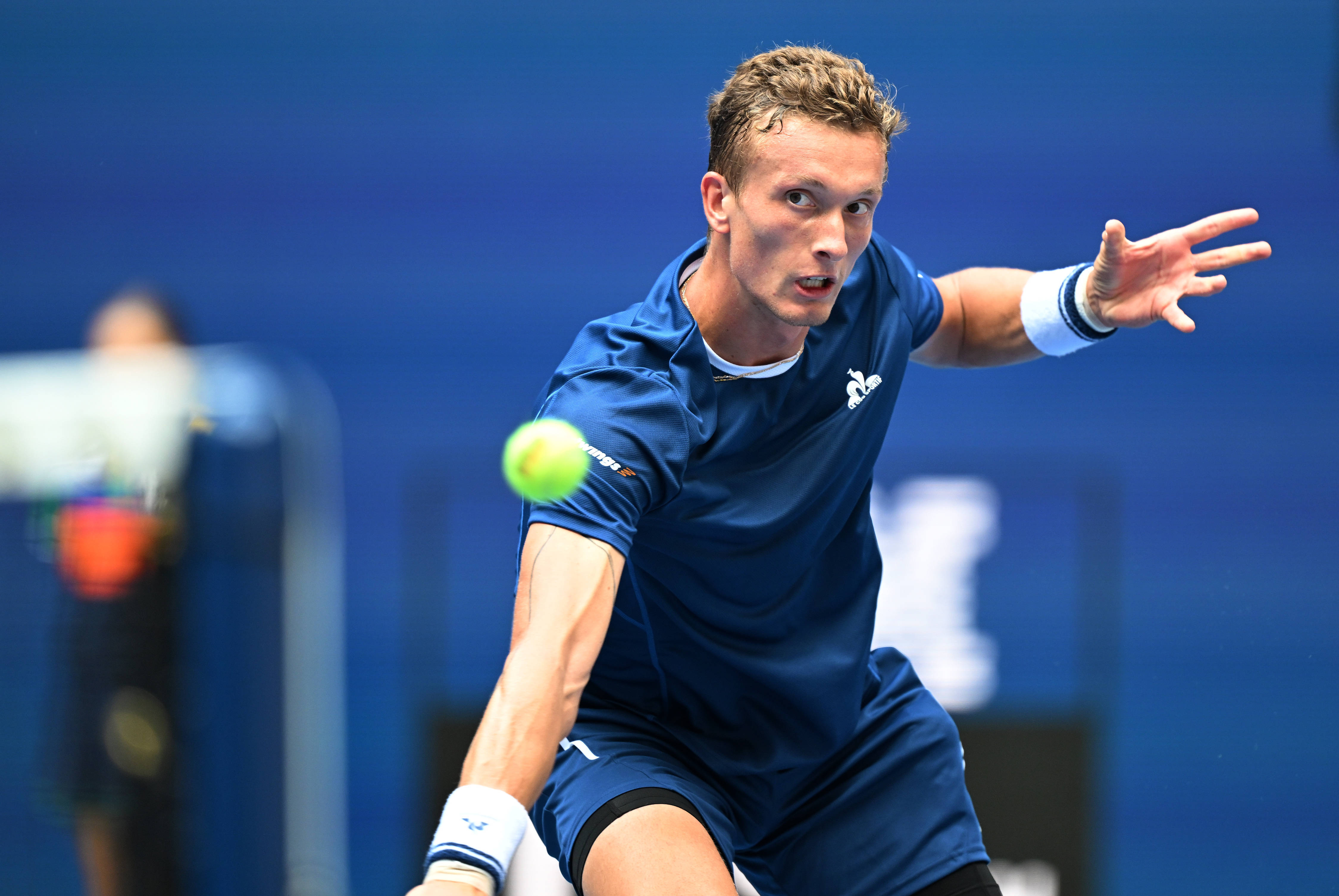 日本网球队力克意大利网球队，阿尔卡拉斯送出助攻的简单介绍