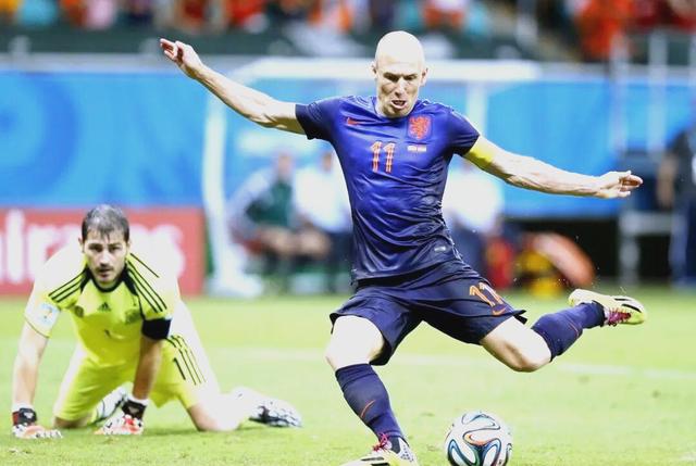 日本鏖战皇马，罗本统治全场的简单介绍