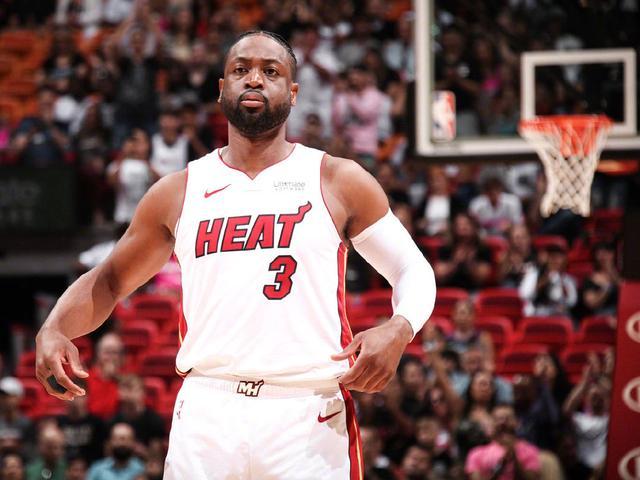 包含热火轻取四川队，乔治刷新纪录的词条