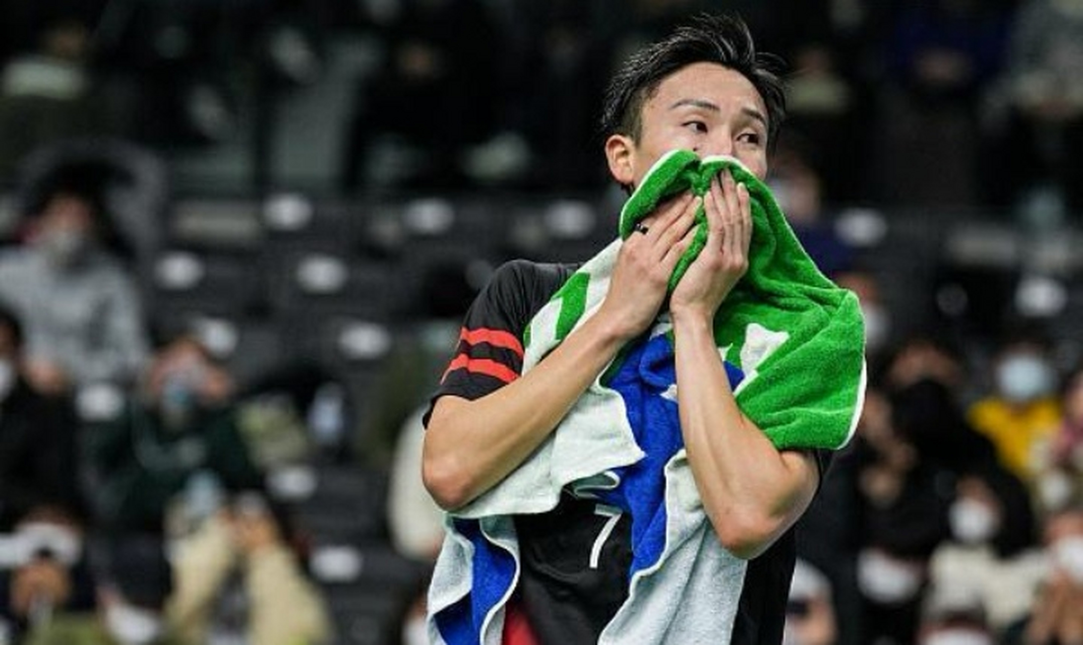 泰国队轻取印度队,桃田贤斗关键制胜 泰国队轻取印度队,桃田贤斗关键制胜